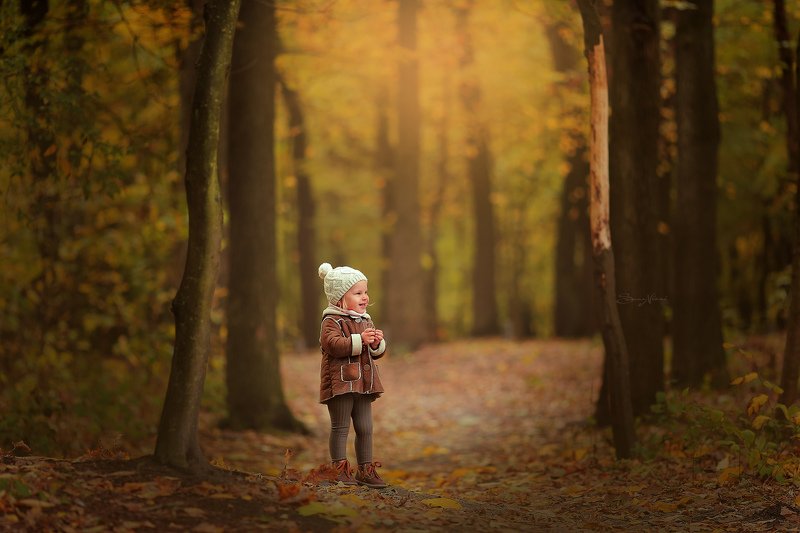 осень, детство, детская фотосессия, детский фотограф киев Бусинка Милаphoto preview