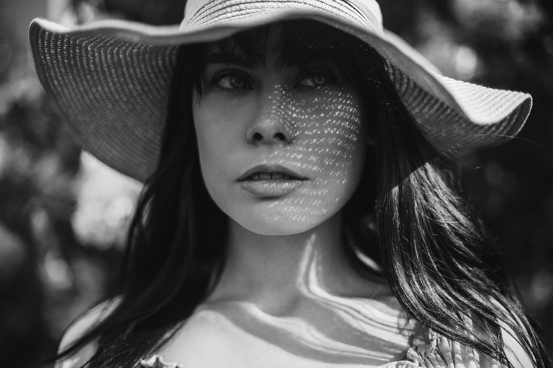 красота, девушка, природа, улица, женщина, портрет, Москва, цветная фотография, художественная фотография, ню, белье, тело, модель Тень - как искусствоphoto preview