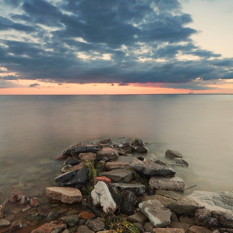 Закат на обитаемом островеphoto preview