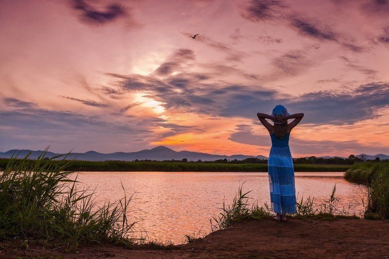 вечер, девочка, лето Ах, лето!..photo preview