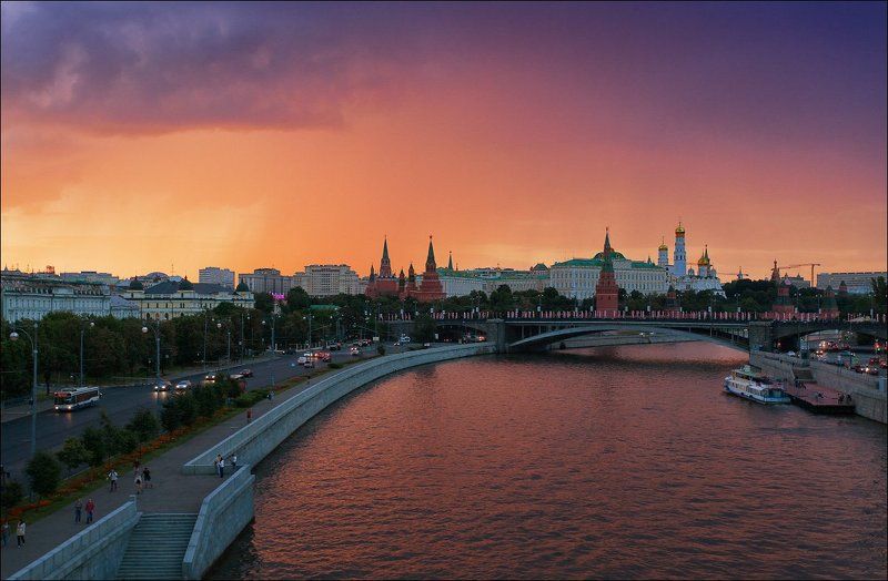 Из-под дождяphoto preview