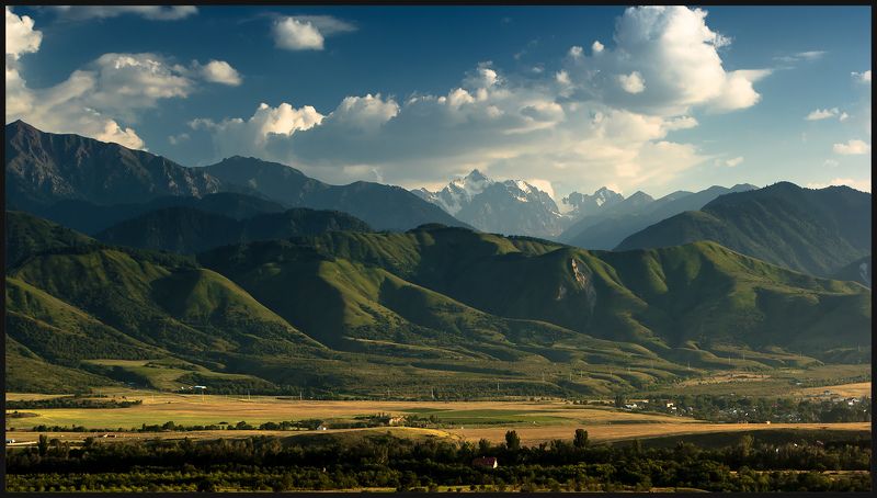 горы, алматы, алма-ата, комсомол, свобода, путь, выбор, альпинизм, вечер, закат, облака, цветы, луга, талгар Про теплый летний вечерphoto preview