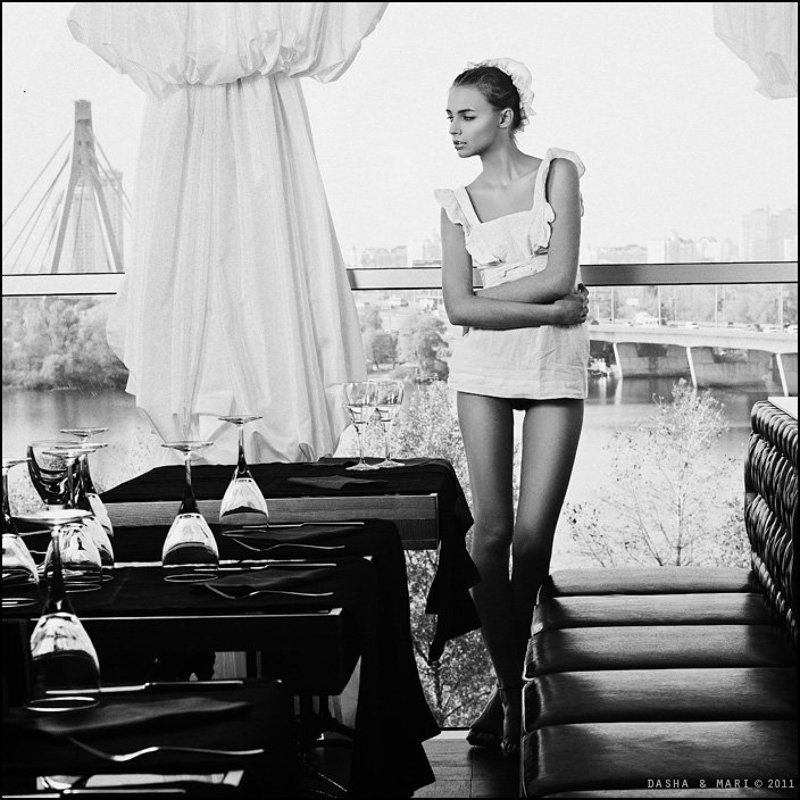 art pictures,photo,photos,nude,art nu,erotic,nu,portrait,portfolio,fashion,glamour,look,look book,style,dasha mari,mode,retro,vogue,black and white,bw,cinema,magazine,beauty,портрет,ню Hotel Noirphoto preview