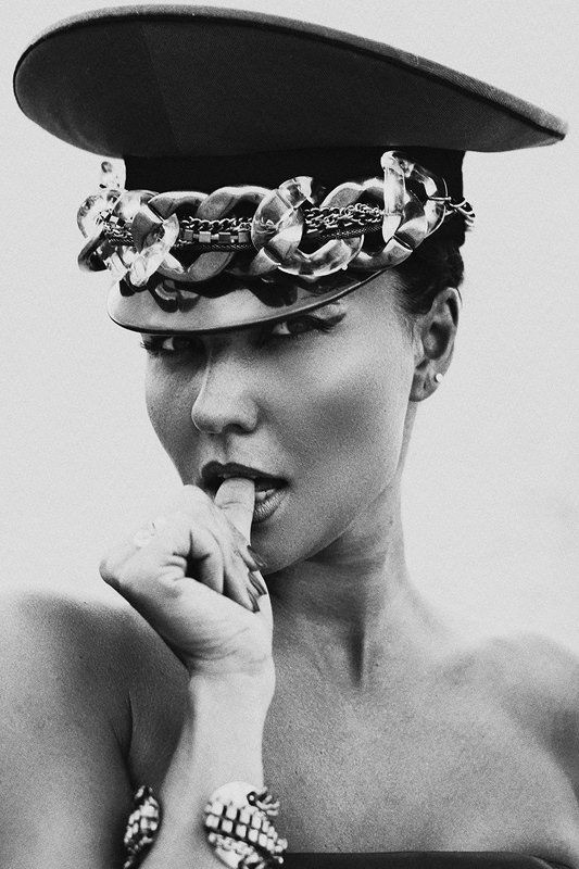 портрет, девушка, мода Policephoto preview