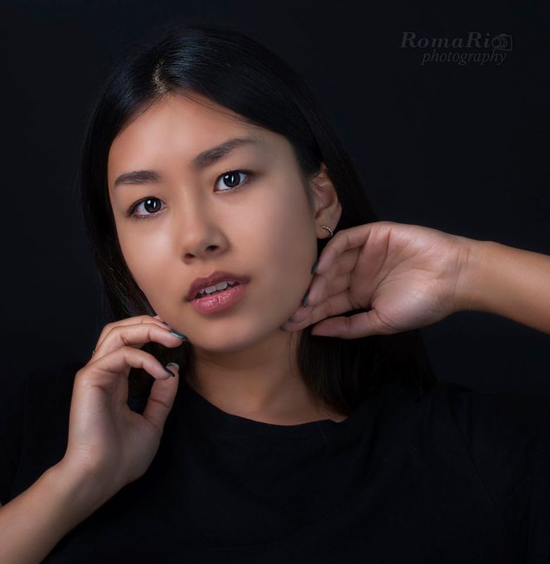 девушка, портрет, студия В лицах ...photo preview