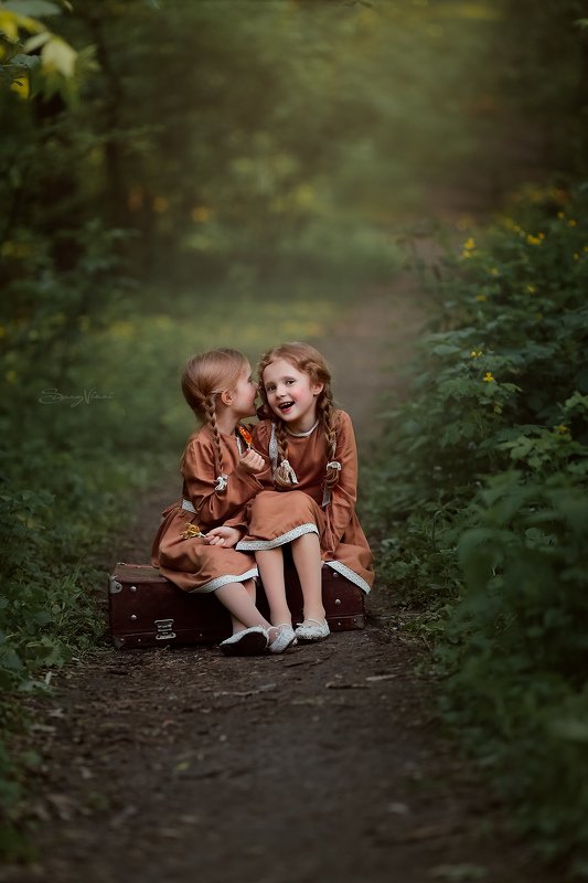 дети, сестры, деревня, винтаж, sunny vikki Чудесные сестричкиphoto preview