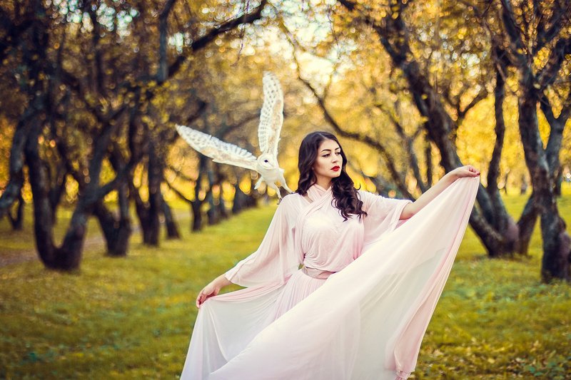 красота, девушка, природа, улица, женщина, портрет, Москва, цветная фотография, художественная фотография, ню, белье, тело, модель Сказка о белой совеphoto preview