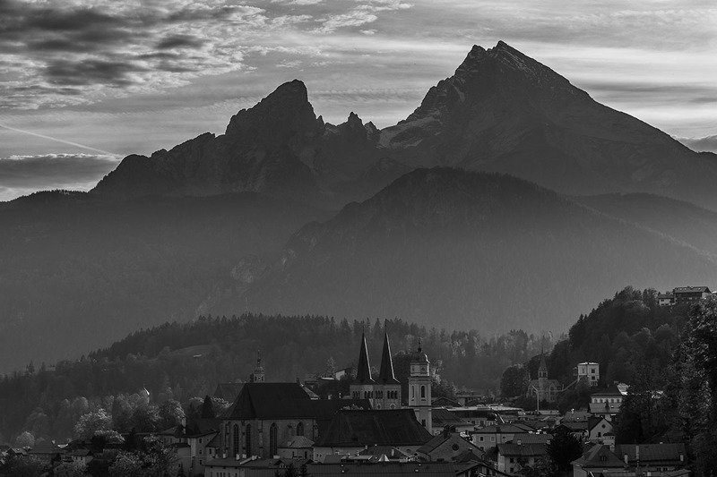 Света и тениphoto preview