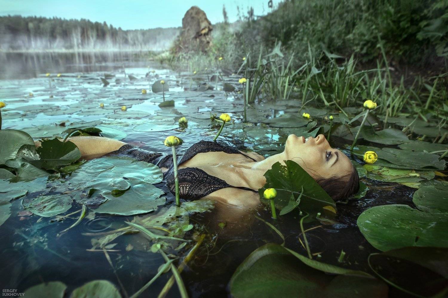ведьма, мавка, иван купала, озеро, купальщица, утопленница, русалка, боди, венок, болото, мокрая девушка, мокрая, мокрое платье, Сергей Суховей