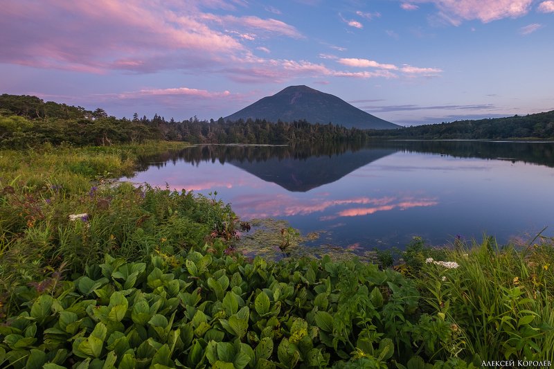 россия, дальний восток, курильские острова, курилы, итуруп, озеро, вулкан, рассвет, природа, пейзаж, russia, far east, kuril islands, iturup, lake, volcano, dawn, nature, landscape Атсонупури 2 фото превью