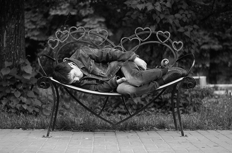 город, улица, человек сердцеphoto preview