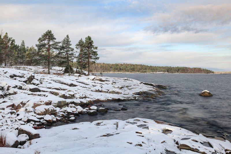 Карелия, Ладога, шхеры Снег на шхерахphoto preview