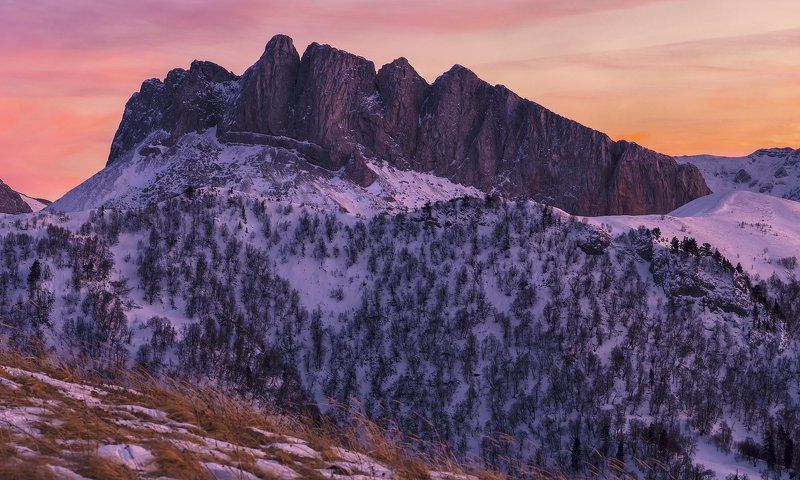 горы, кавказ, закат ЭТОТ МАНЯЩИЙ \