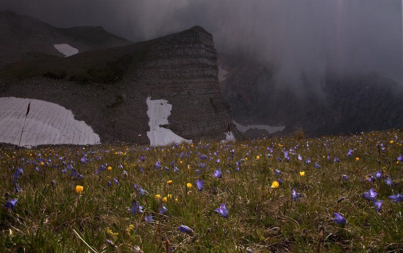 горы, закат И снег , и солнце, и они....)photo preview