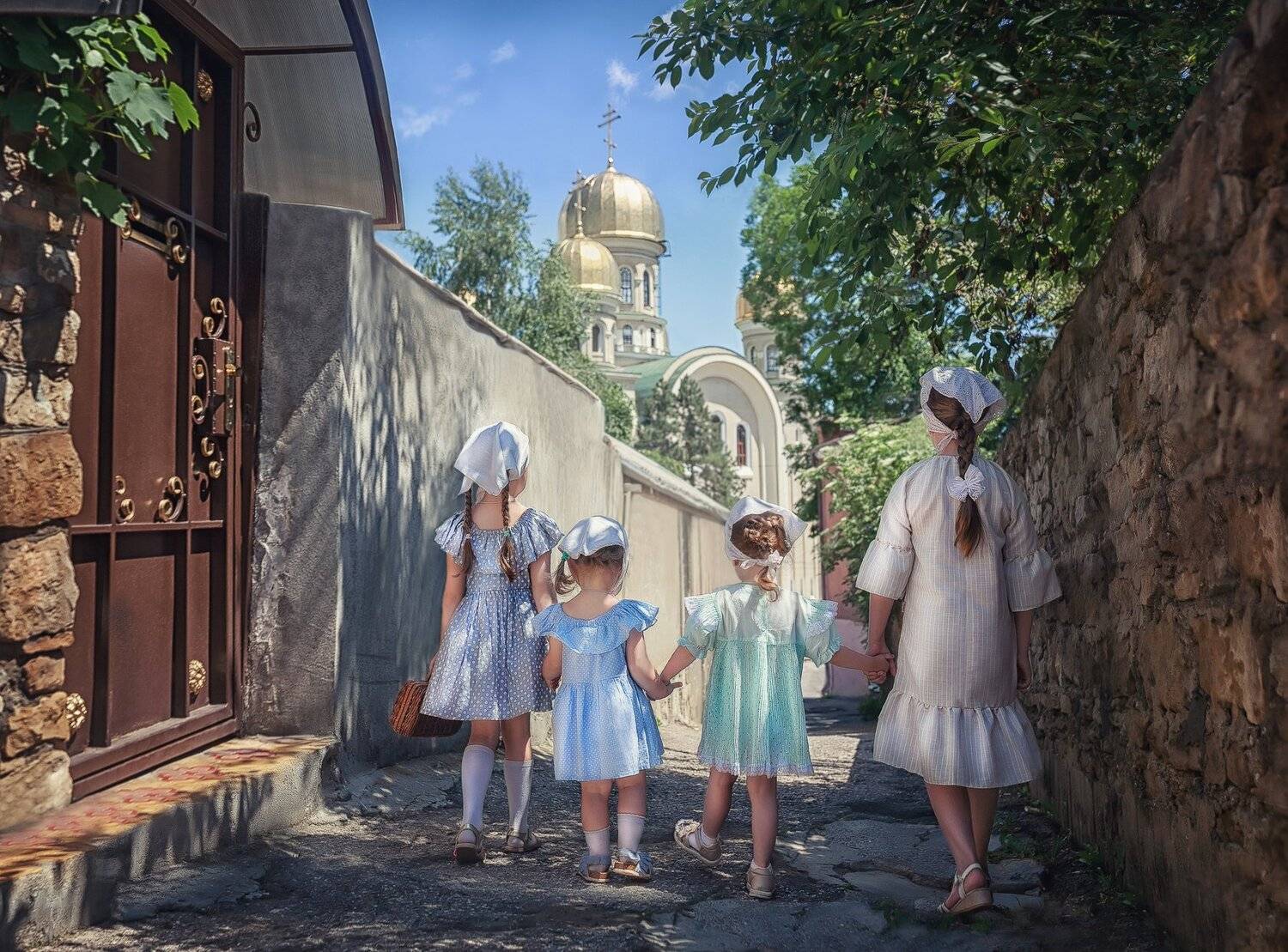 Дорога к храму. Автор: Надежда Антонова , Надежда Антонова