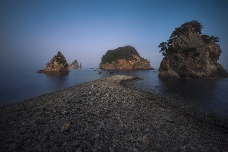 россия  приморский  природа  приморский край хасанский район кекуры бакланьи кекур коса море туман вечер закат путешествия поход никон пейзажная фотография пейзаж туризм фото фотография дмитрий подкопаев russia  travel  sunset  sea  photographer  primorsk *****photo preview