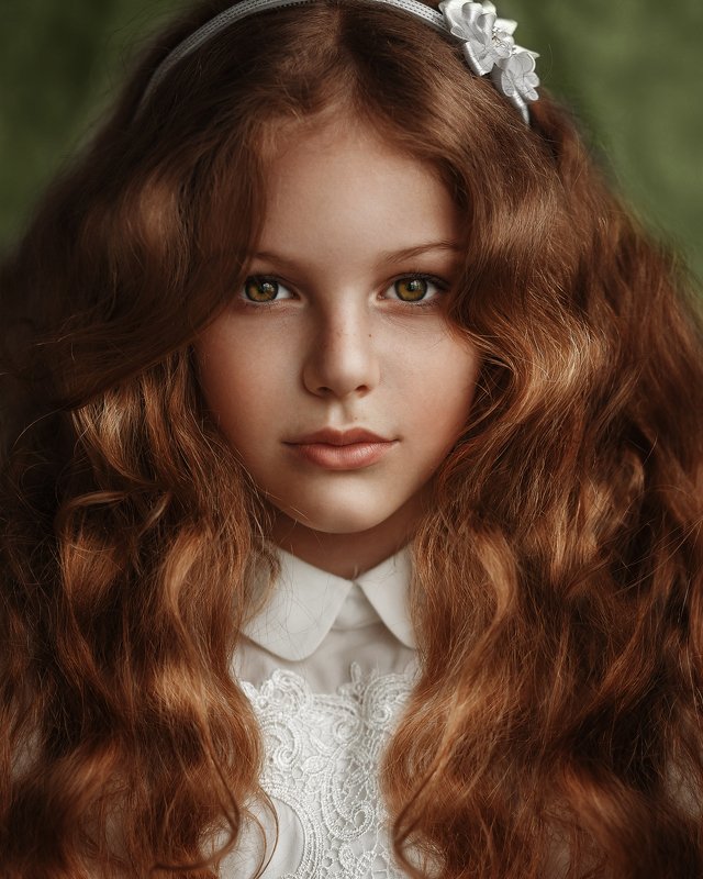 портрет, рыжая, рыжие волосы, девушка Школьницаphoto preview