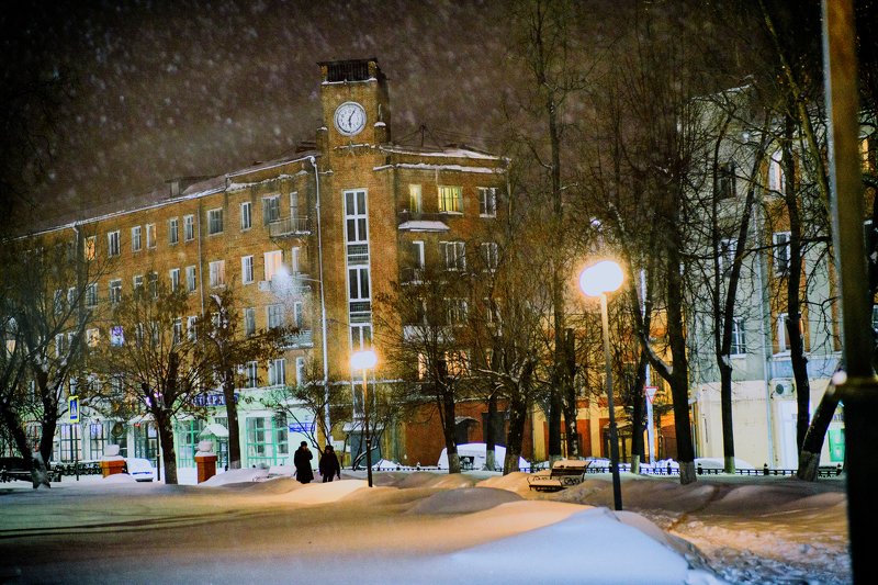 часы  Фридрих  Винтер   Серпухов  ночью.photo preview