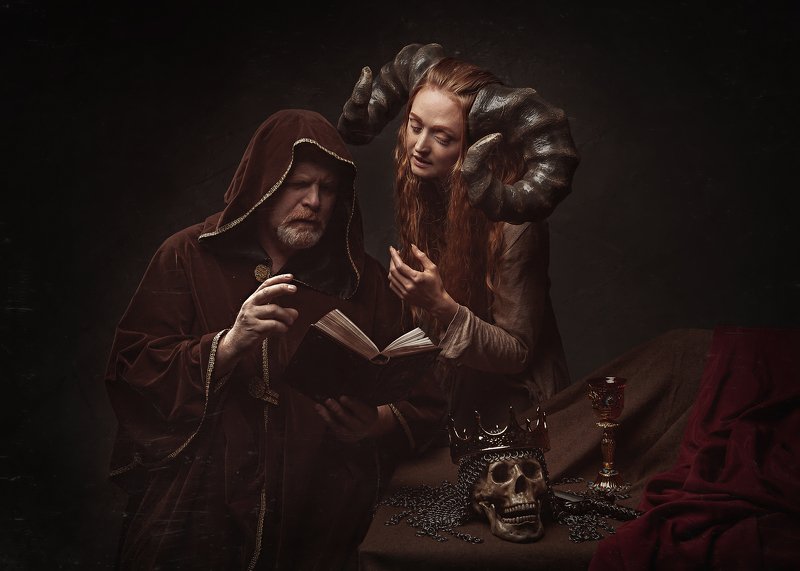 фавн фавнеса фатуя рога фэнтези сказка история книга прорицание предсказание череп Прорицание Фатуиphoto preview