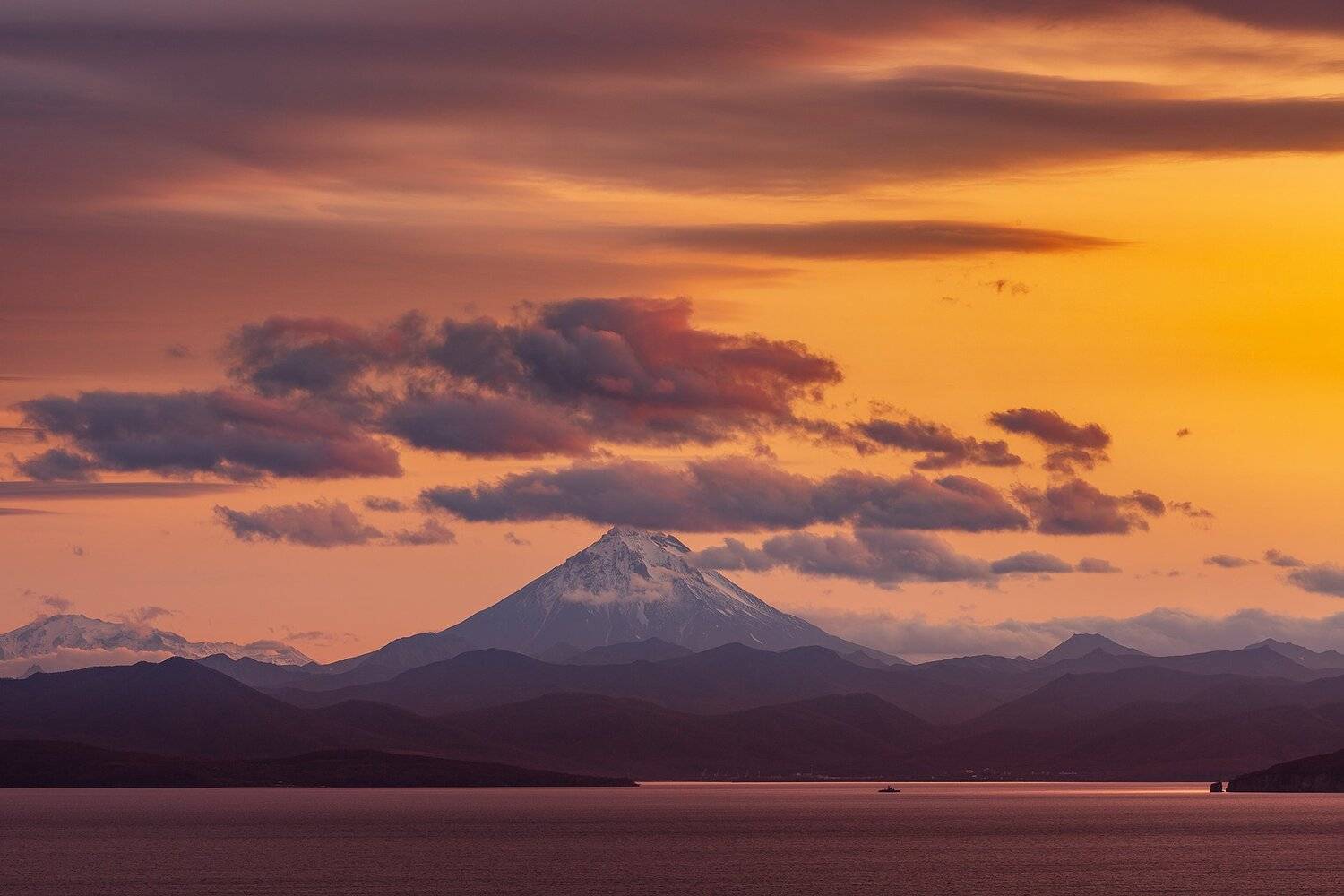Время к закату дня. Автор: Александр Максин , Александр Максин