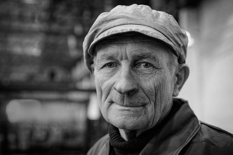 рабочий, старик, портрет Жизньphoto preview