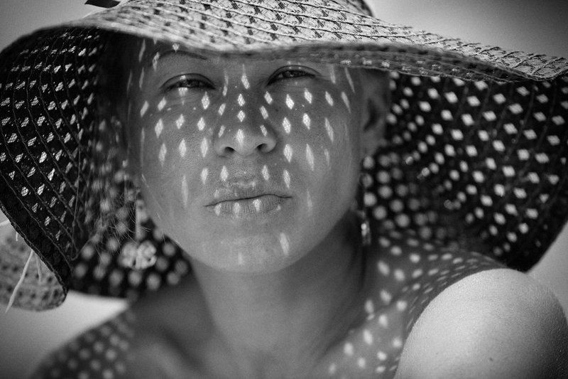 девушка, шляпка, свет, тень Любимаяphoto preview