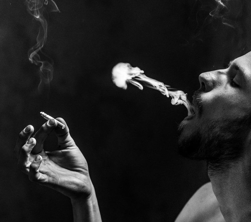 White Heart & Black Handphoto preview