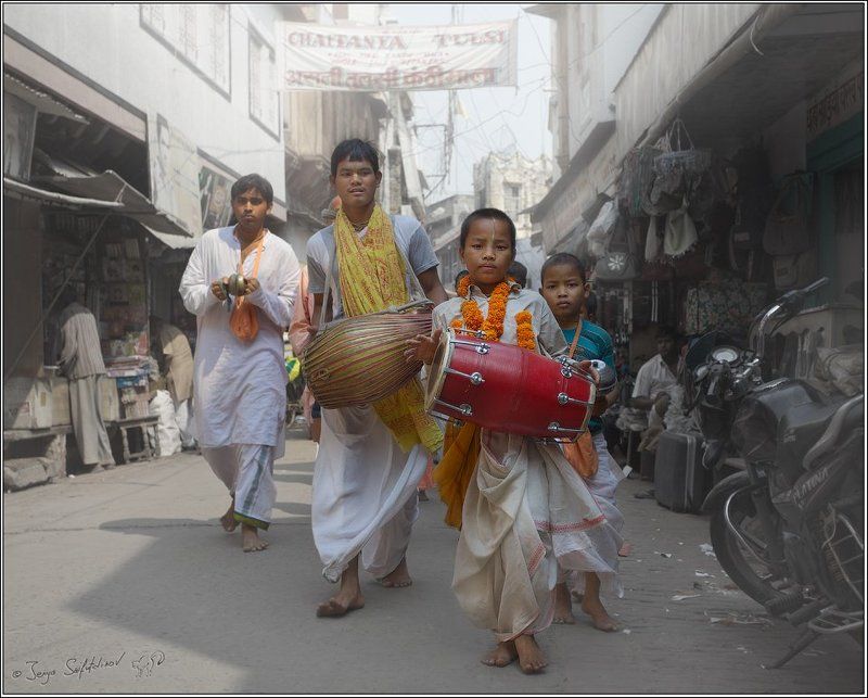 в месяц праздникаphoto preview