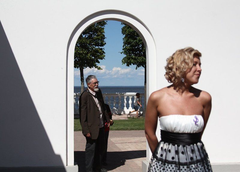 Santa-barbara, Арка, Белый, жанр, Контраст, Санта-барбара, Симметрия Santa-Barbaraphoto preview