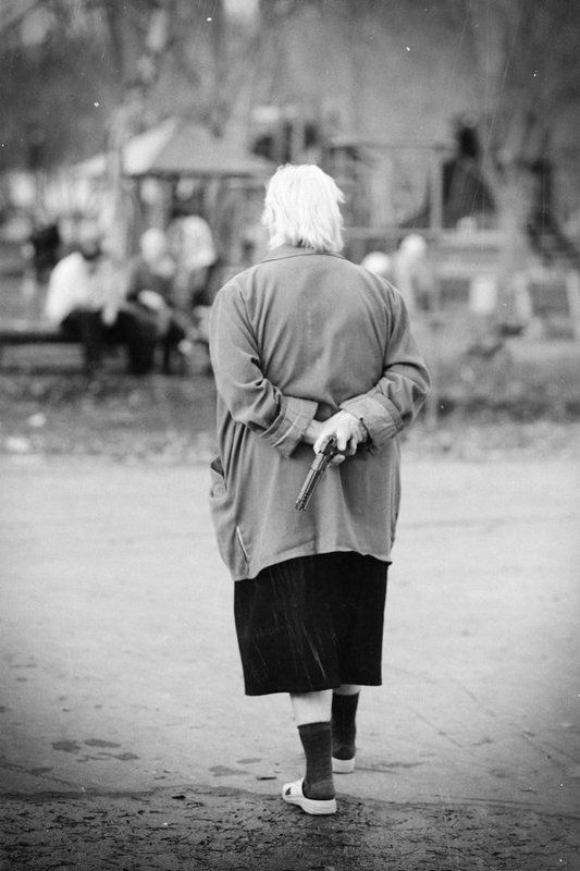 Стой, или моя мама будет стрелятьphoto preview