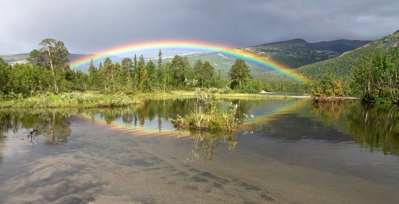 мурманская область, кольский полуостров, хибины, озеро гольцовое, радуга Яркие краски севера.photo preview