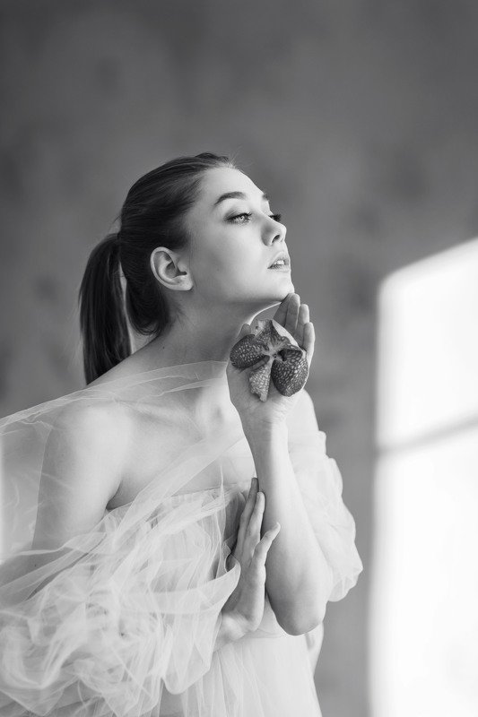 портрет женский портрет девушка photo preview