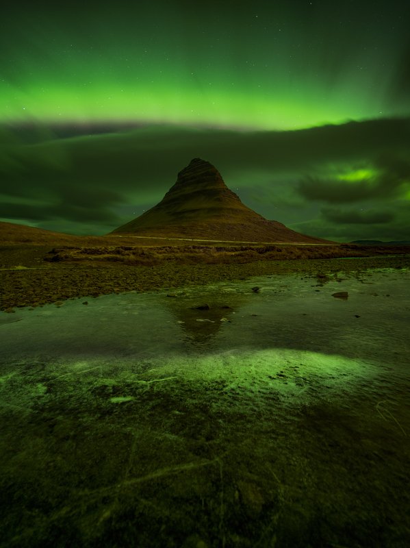 @landscape @mountains @sunset @iceland @photography @travel Aurora borealisphoto preview
