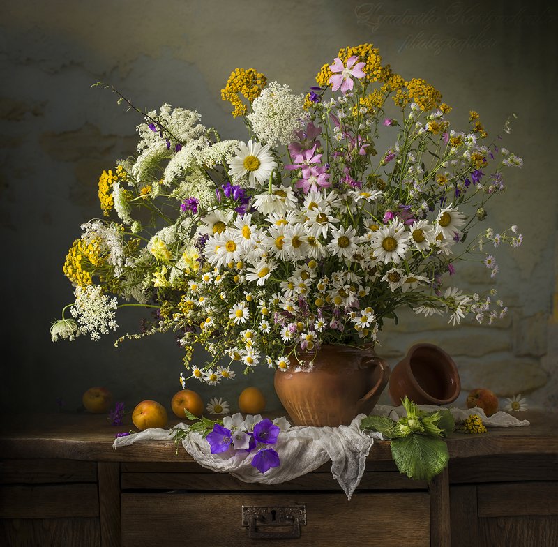 натюрморт с полевыми цветами,лето,букет,цветы,художественное фото,искусство. photo preview