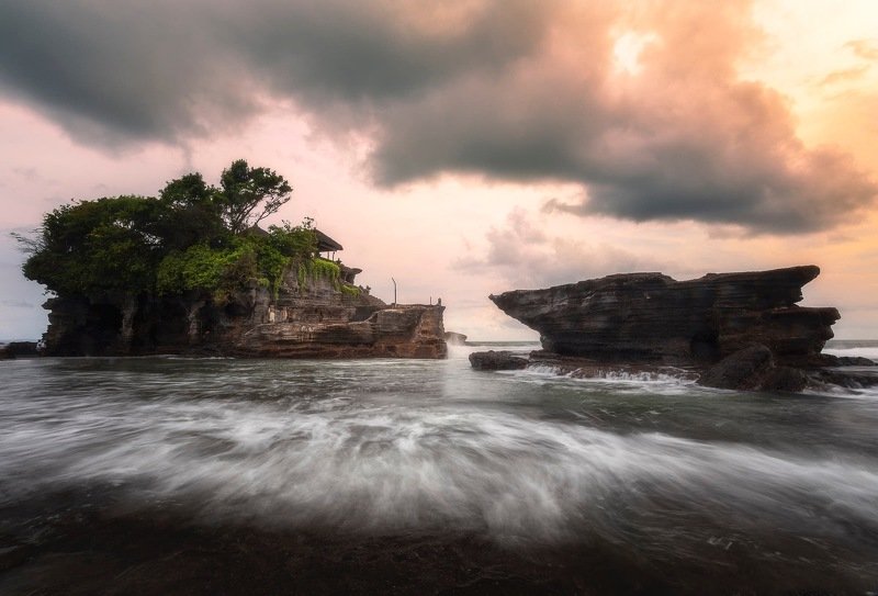 Бали, храм, океан Храмы Балиphoto preview