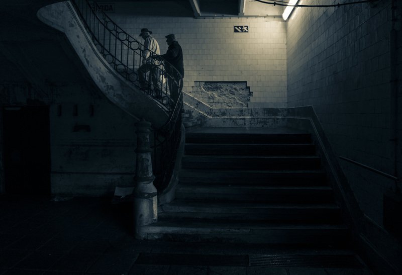 Two old menphoto preview