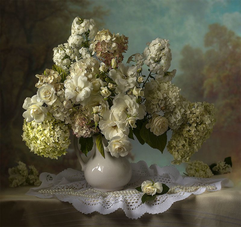 натюрморт с розами,весна,букет,цветы,художественное фото,искусство. photo preview