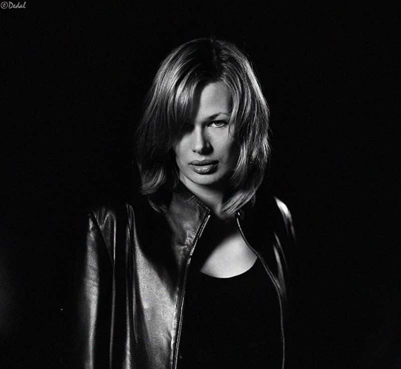 ... from the dark...photo preview