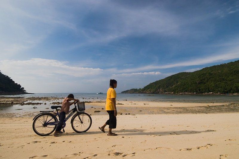 таиланд,путь,люди,берег,море Путь...photo preview