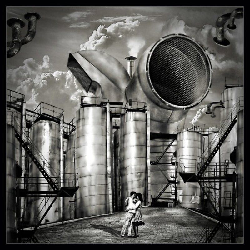 Любовь и сильный запах нефти.photo preview