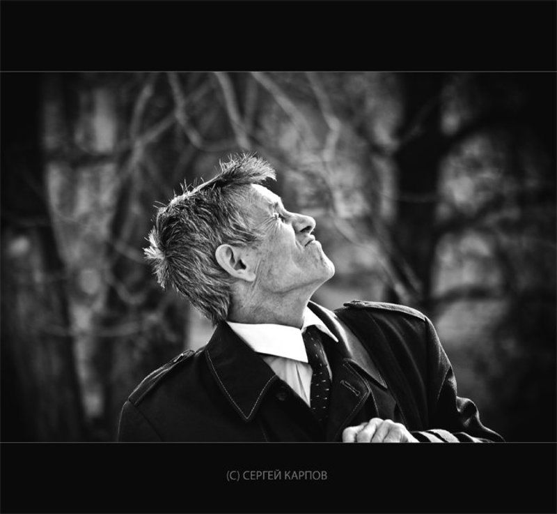 щуриться жанр Щуритьсяphoto preview