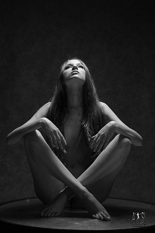 девушка красивая  фотограф роман большаков advokatstudio falling lightphoto preview