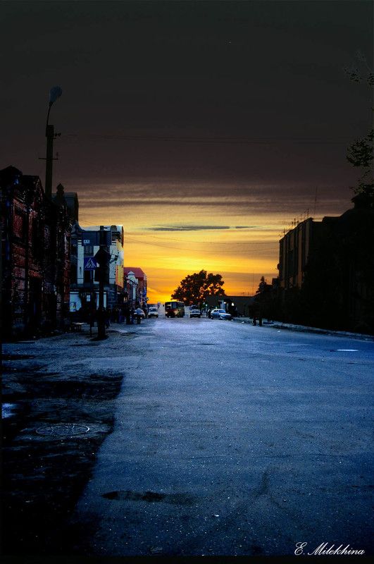 город, компьютерная обрабтка, закат городphoto preview