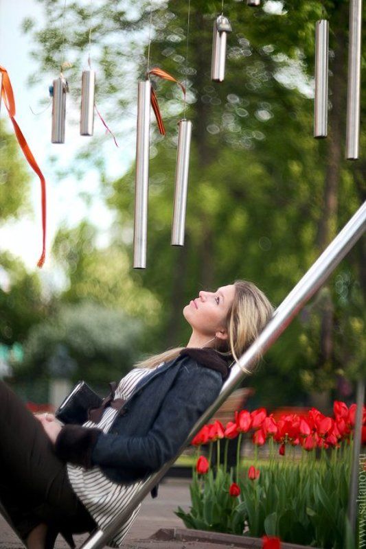 Карточка о колокольчиках и тюльпанах.photo preview