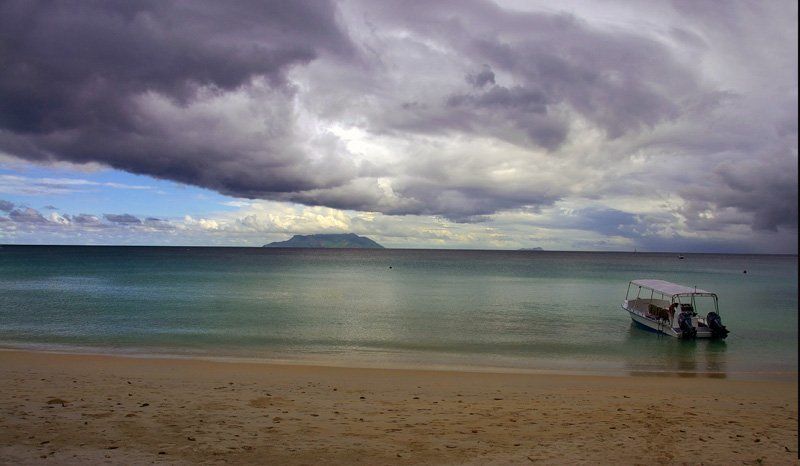 seychelles Совершенно обычный cейшельский пейзажphoto preview