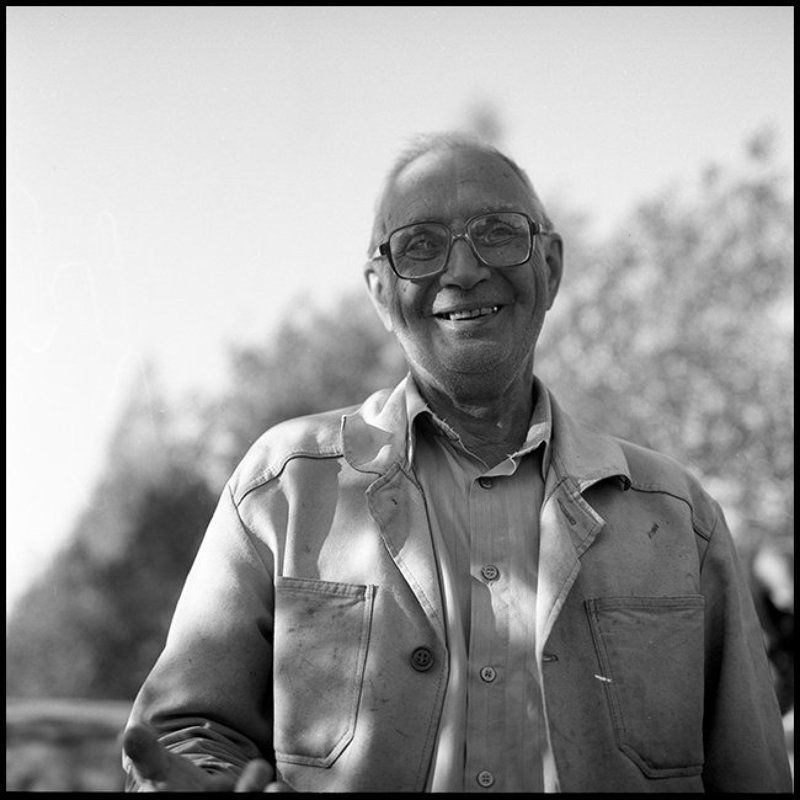 Дядя Мишаphoto preview