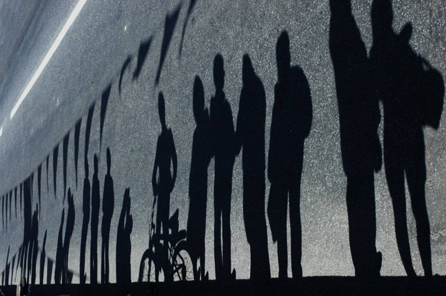 тени, карнавал,асфальт, Евгений Пугачев.