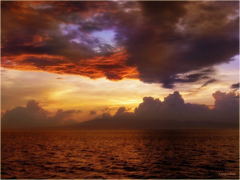 бали, закат Между землей и небом...война!photo preview