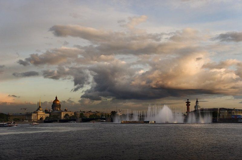 нева,небо,закат,исаакий Разговор погоды и городаphoto preview