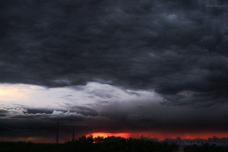 москва, город, закат, тучи, клюев Зловещий закат фото превью